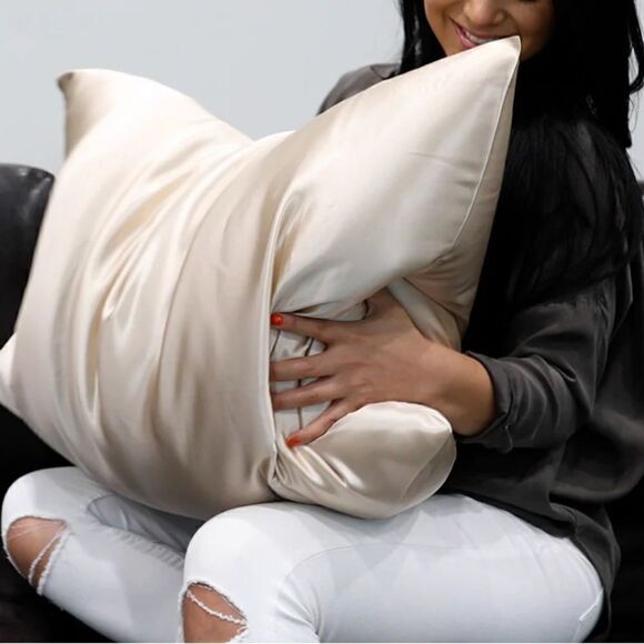 NEW Blissy Silk Pillowcase - King with a zipper - Picture 3 of 9